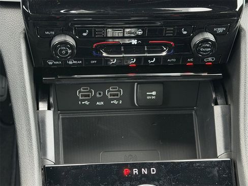 New 2025 Jeep Grand Cherokee L Altitude image 16