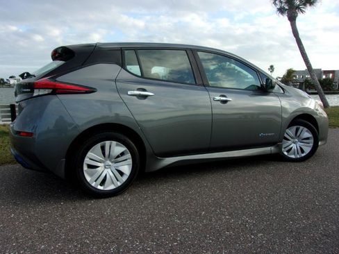 Used 2018 Nissan Leaf S w/ S Charge Package image 6