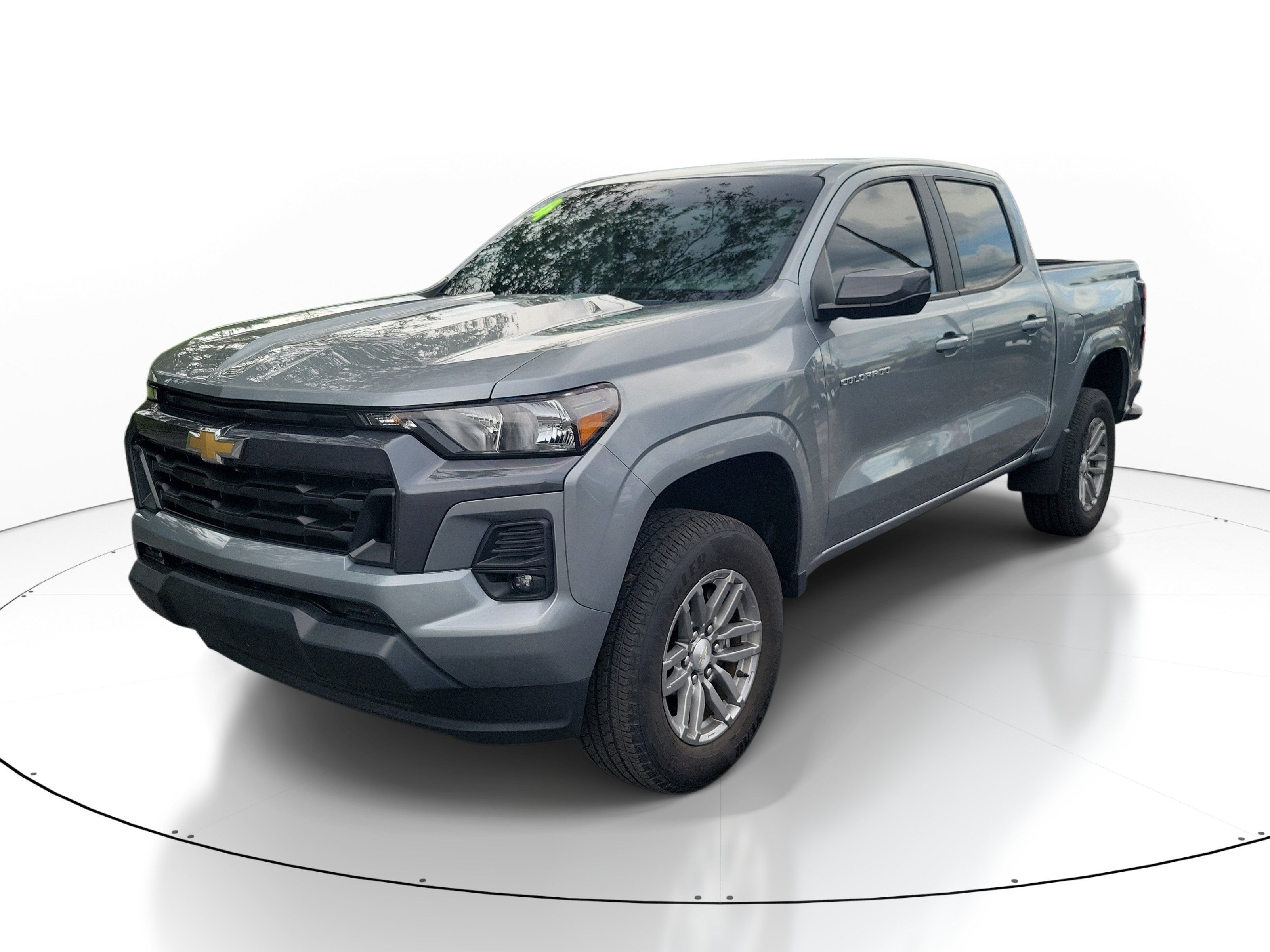 Used 2024 Chevrolet Colorado LT w/ LT Convenience Package RWD image 5