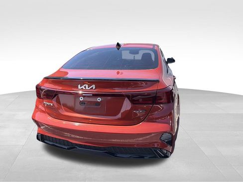 Used 2022 Kia Forte GT-Line w/ GT-Line Premium Package FWD image 3