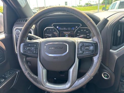 Used 2022 GMC Sierra 1500 Denali w/ Denali Premium Package AWD/4WD image 15