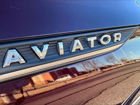 Used 2020 Lincoln Aviator Reserve image 34