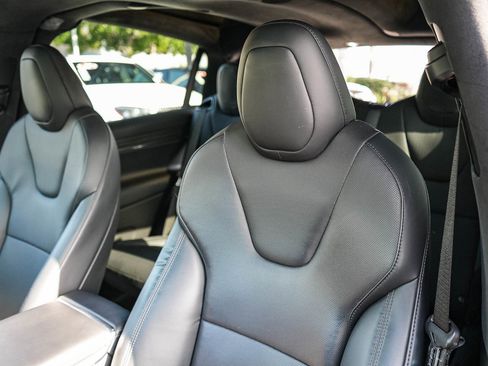 Used 2023 Tesla Model X AWD/4WD image 23