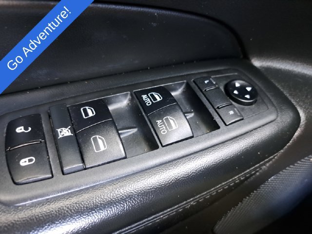 Used 2018 Jeep Grand Cherokee Altitude AWD/4WD image 20