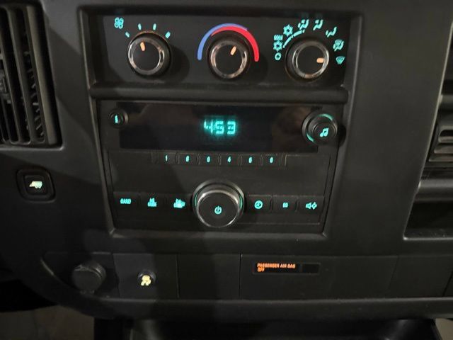 Used 2011 GMC Savana 1500 RWD image 19