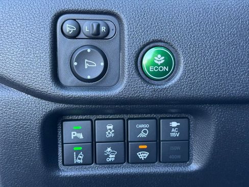 Used 2025 Honda Ridgeline Black Edition image 18