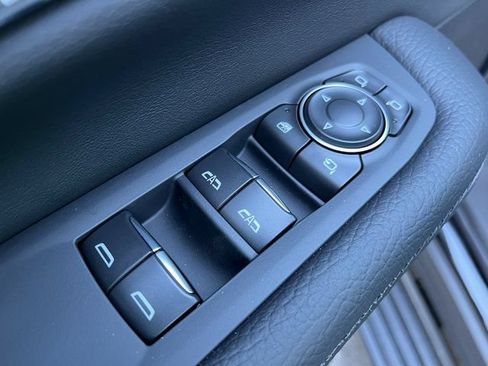 New 2026 GMC Yukon XL Denali w/ Sun & Power Step Package RWD image 9