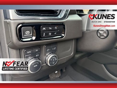 Used 2025 GMC Yukon Denali image 21