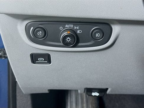 Used 2021 GMC Terrain SLT FWD image 10