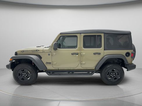 Used 2025 Jeep Wrangler Unlimited Sport AWD/4WD image 8