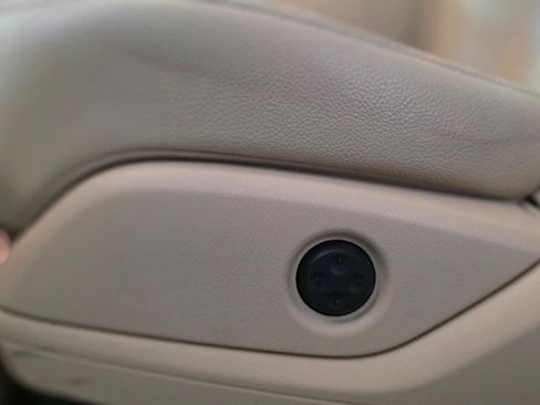 Used 2016 Mercedes-Benz GLE 350 4MATIC image 19