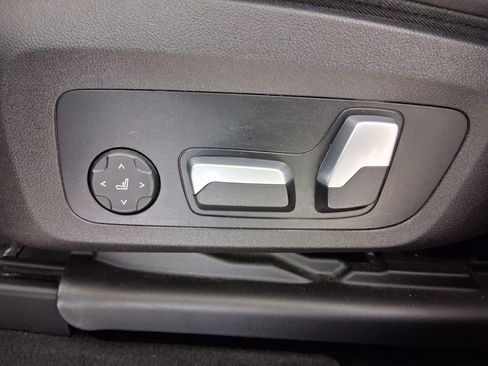 Used 2023 BMW X3 sDrive30i w/ Premium Package RWD image 13