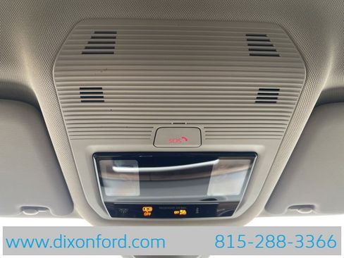 Used 2024 Volkswagen Atlas SE image 18