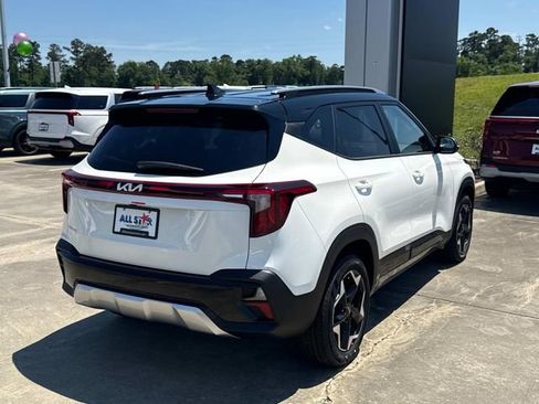 New 2026 Kia Seltos S FWD image 8