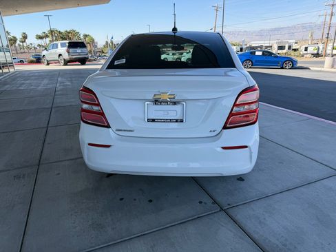 Used 2019 Chevrolet Sonic LT w/ Convenience Package image 4