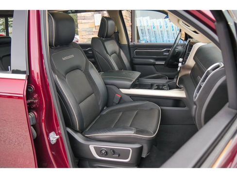 Used 2019 RAM 1500 Laramie image 15