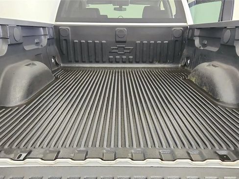 Used 2018 Chevrolet Silverado 2500 W/T w/ WT Convenience Package AWD/4WD image 19