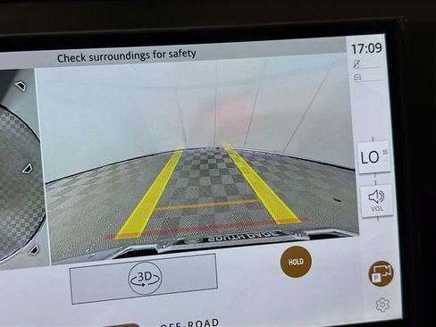 Used 2026 Land Rover Range Rover Evoque S AWD/4WD image 17
