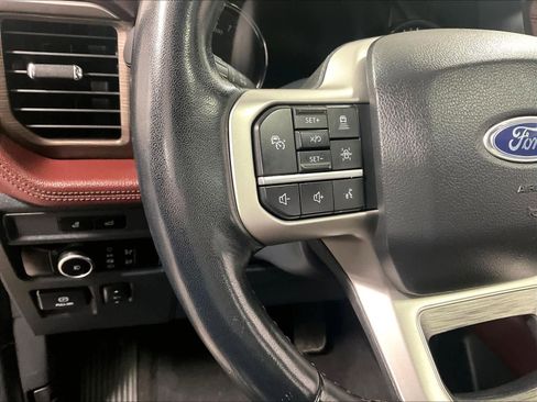 Used 2024 Ford Expedition Limited image 24