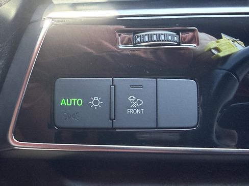 Used 2021 Audi Q8 Premium Plus AWD/4WD image 26