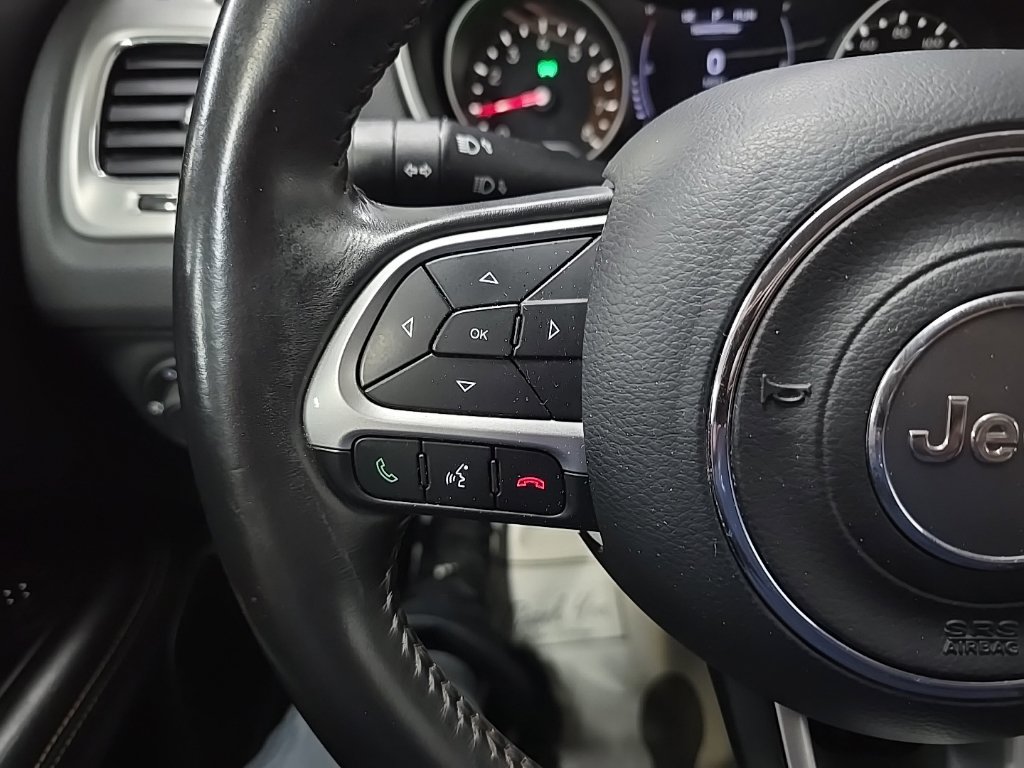 Used 2019 Jeep Compass Latitude AWD/4WD image 19