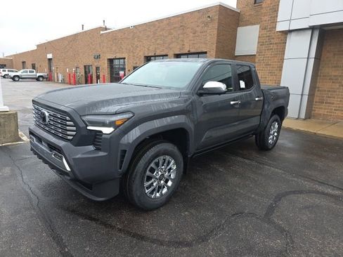 New 2026 Toyota Tacoma Limited AWD/4WD image 3