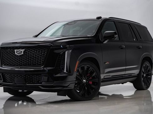 Used 2026 Cadillac Escalade V w/ LPO, ONYX Package AWD/4WD image 1