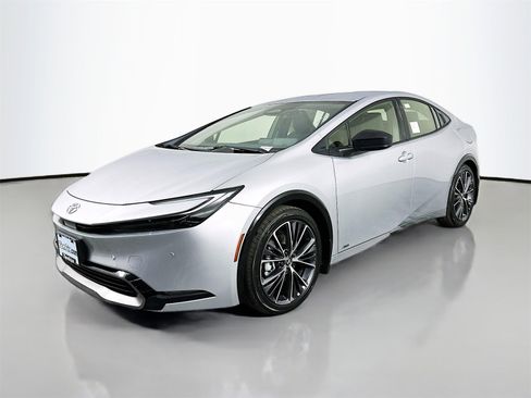 New 2026 Toyota Prius XLE image 3