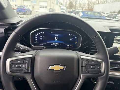 Used 2025 Chevrolet Silverado 1500 LT image 27
