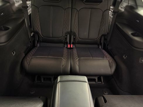 Used 2025 Jeep Grand Cherokee L Summit w/ Obsidian Package AWD/4WD image 19