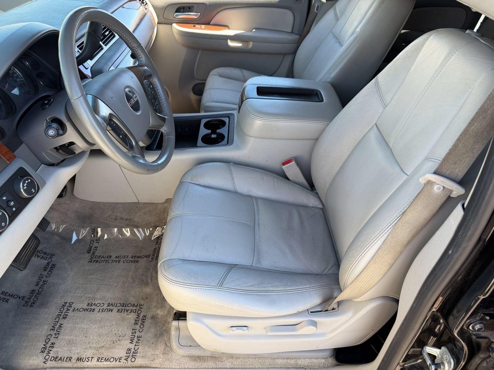 Used 2007 GMC Yukon SLT w/ SLT Preferred Equipment Group AWD/4WD image 5