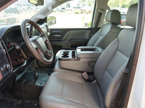 Used 2018 Chevrolet Silverado 1500 W/T w/ Trailering Package AWD/4WD image 11