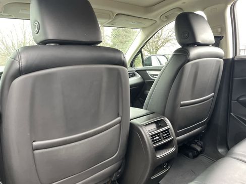 Used 2019 Cadillac XT5 Luxury image 20