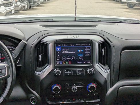 Used 2020 Chevrolet Silverado 1500 LT w/ Texas Edition image 16