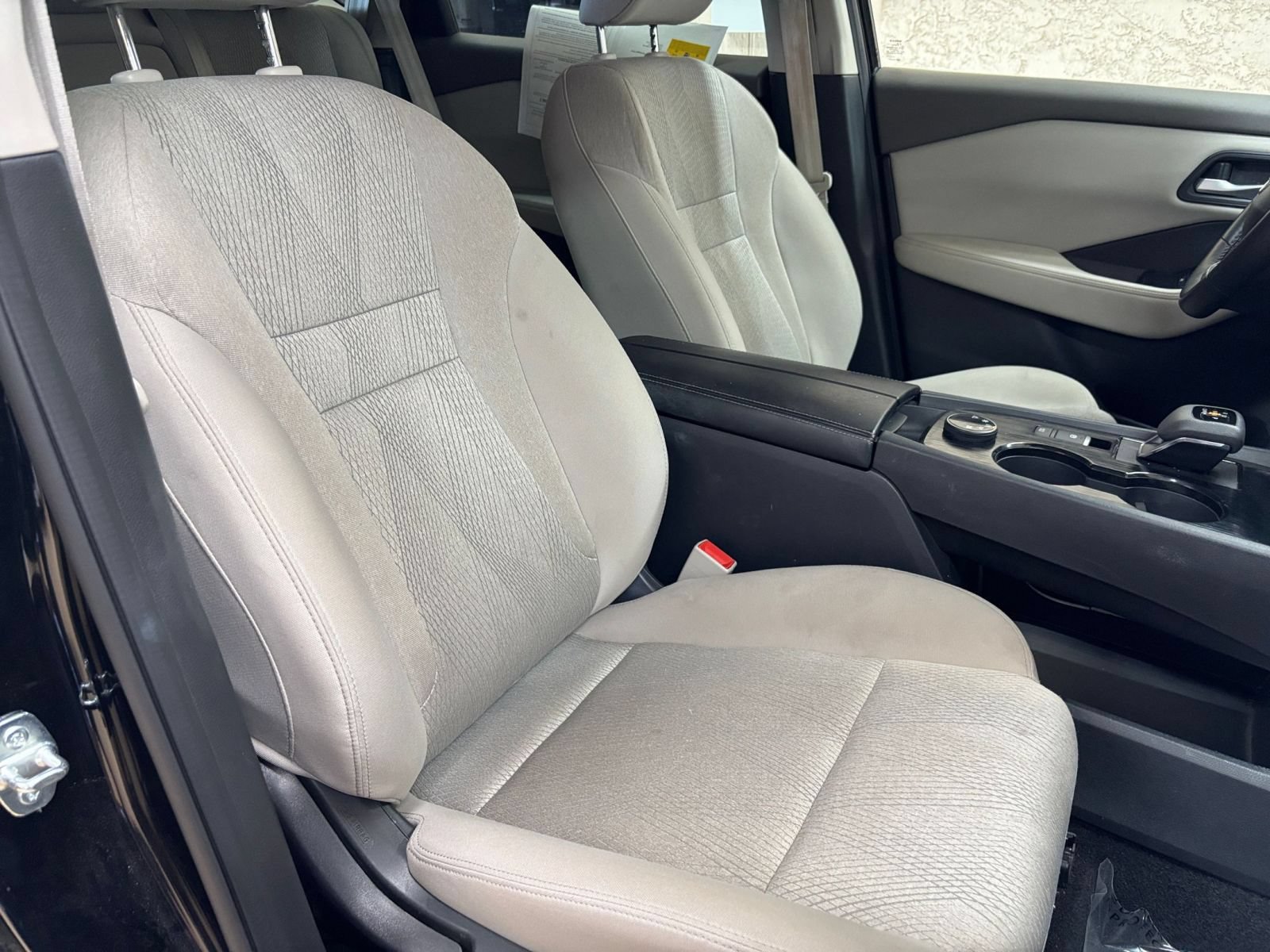 Used 2025 Nissan Rogue SV AWD/4WD image 37