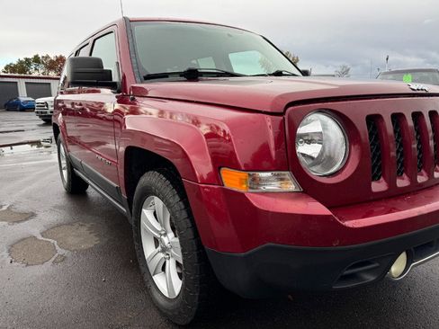 Used 2012 Jeep Patriot Limited w/ Sun/Sound Group image 12