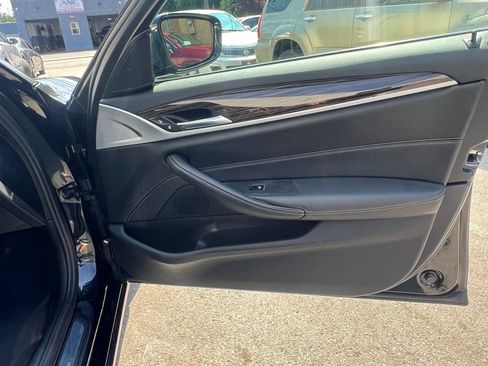 Used 2019 BMW 540i xDrive AWD/4WD image 30