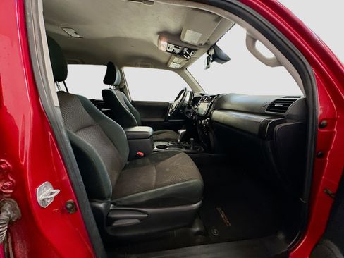 Used 2020 Toyota 4Runner TRD Off-Road image 32