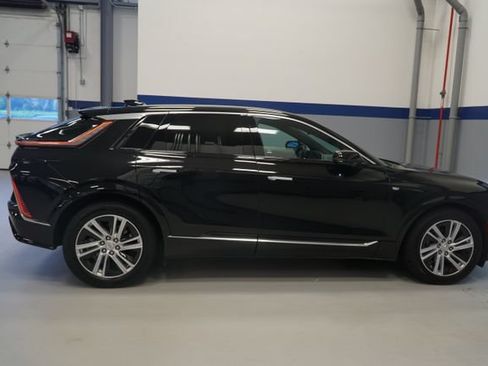 Certified 2024 Cadillac Lyriq Tech w/ Driver Assist Package AWD/4WD image 8