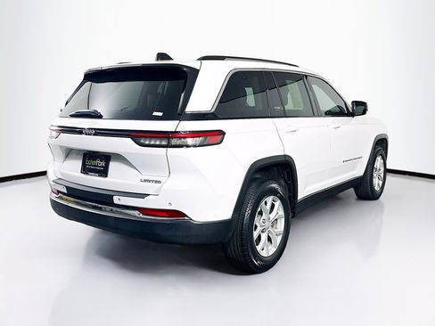 Used 2023 Jeep Grand Cherokee Limited RWD image 9
