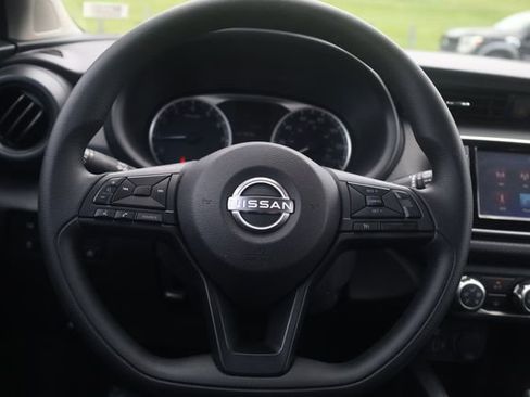 Certified 2025 Nissan Kicks Play S FWD image 11