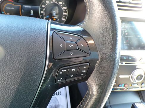 Used 2018 Ford Explorer Platinum AWD/4WD image 31