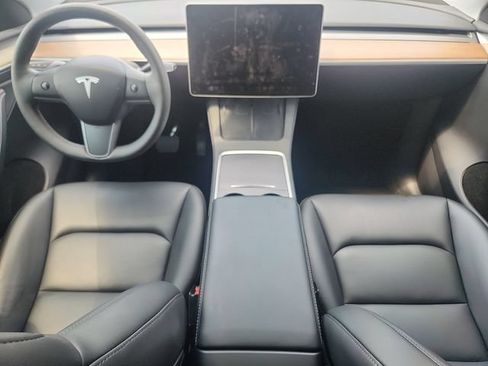 Used 2023 Tesla Model Y Long Range AWD/4WD image 8