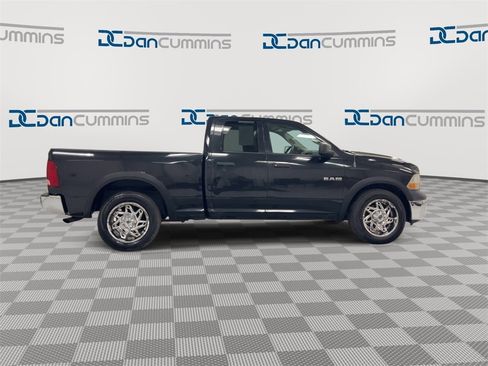 Used 2010 Dodge Ram 1500 Truck ST w/ SXT Appearance Group image 9