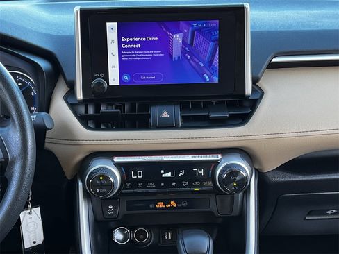 Used 2024 Toyota RAV4 LE image 15