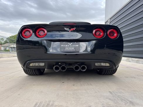 Used 2007 Chevrolet Corvette Z06 w/ Preferred Equipment Group RWD image 12
