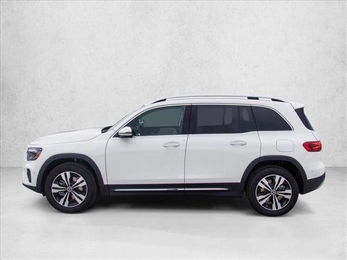 New 2026 Mercedes-Benz GLB 250 4MATIC image 8