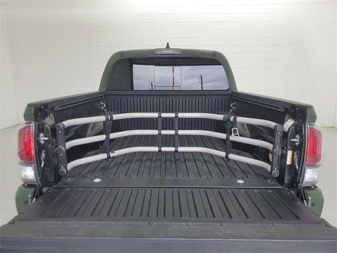 Used 2021 Toyota Tacoma TRD Sport w/ Technology Package image 10