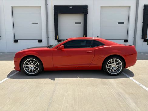 Used 2010 Chevrolet Camaro SS w/ RS Package RWD image 6
