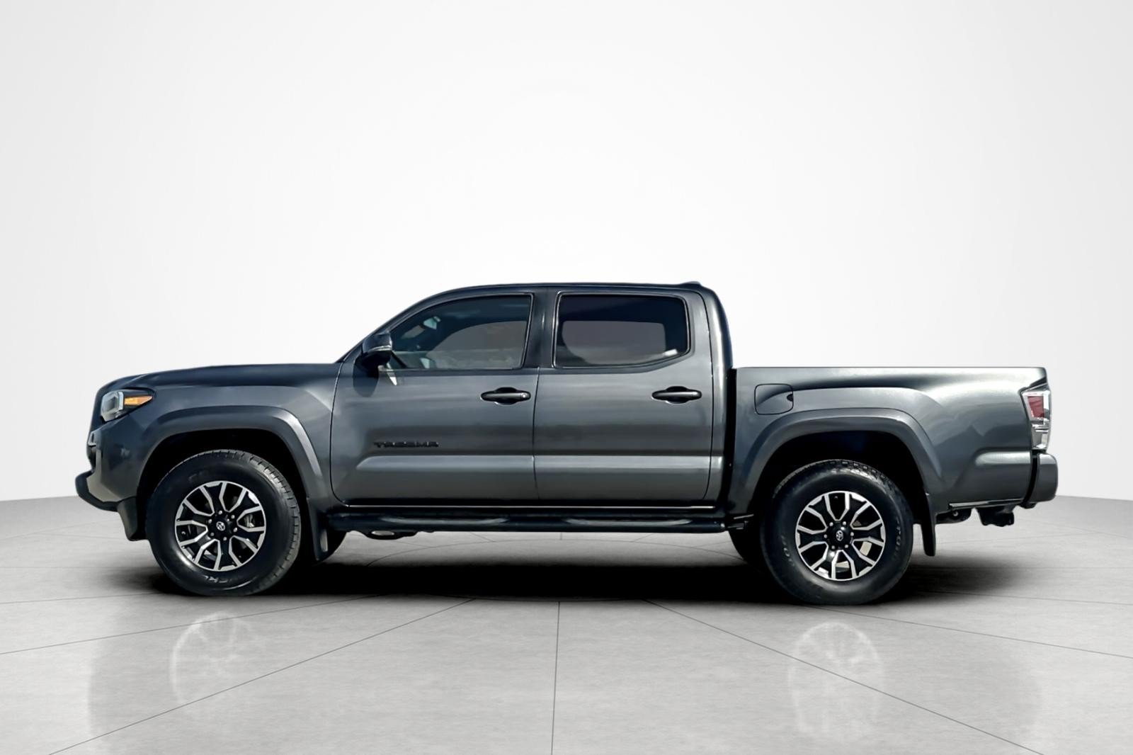 Certified 2020 Toyota Tacoma TRD Sport w/ TRD Premium Sport Package RWD image 2
